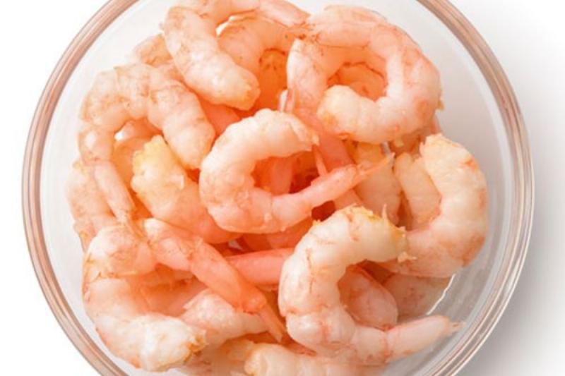 Hình ảnh các loại rau củ như hành tây, cà rốt, bông cải xanh được cắt lát và băm nhỏ sẵn sàng để chế biến